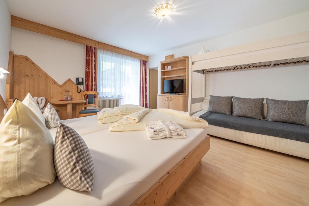 Familienhotel Replerhof Mit Kinderbetreuung Pragraten Ruang foto