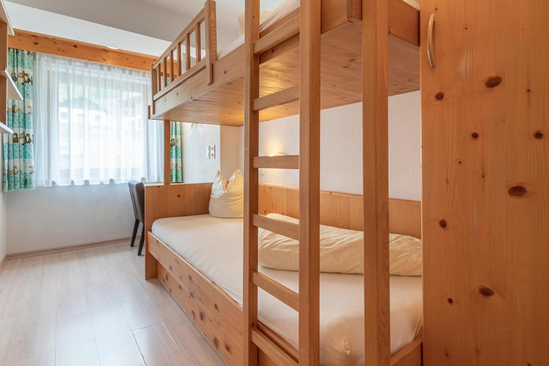 Familienhotel Replerhof Mit Kinderbetreuung Pragraten Ruang foto